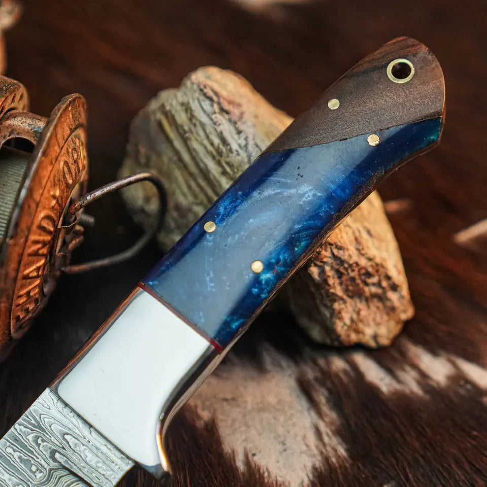 8.8" Handmade Damascus Bushcraft Knife – Full Tang Resin Handle & Sheath