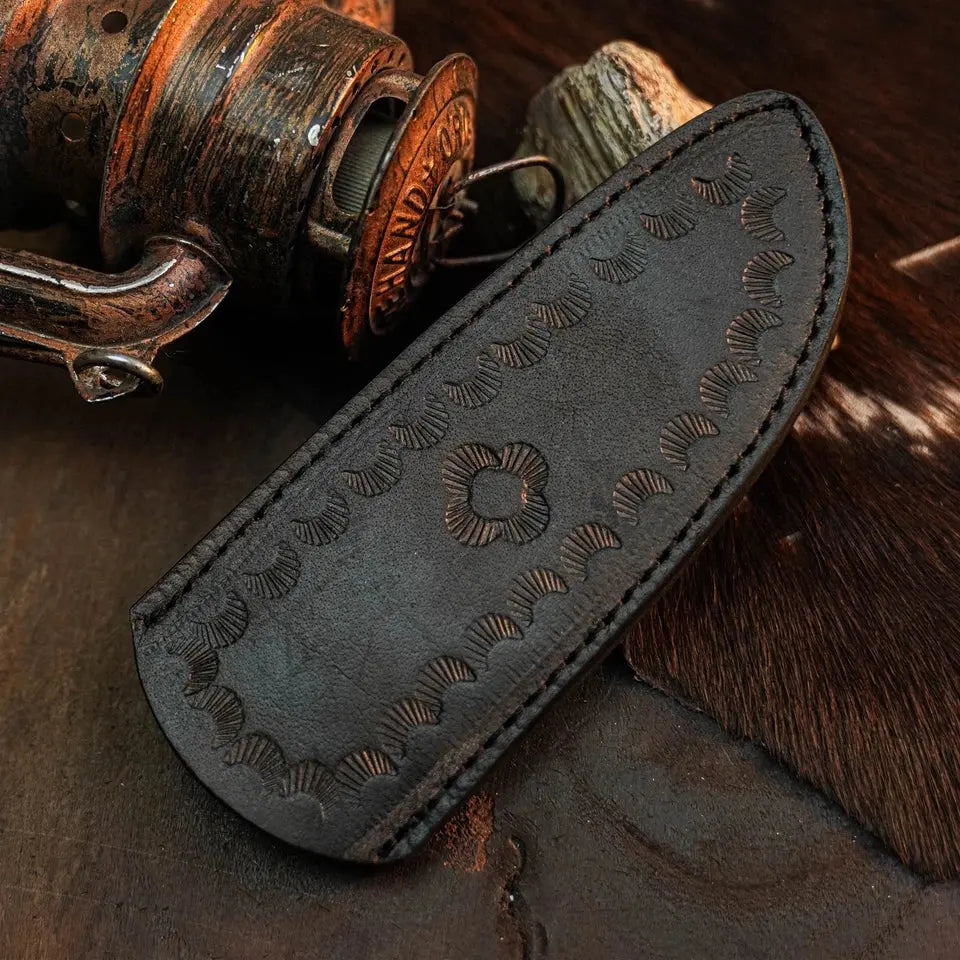 8.8" Handmade Damascus Bushcraft Knife – Full Tang Resin Handle & Sheath